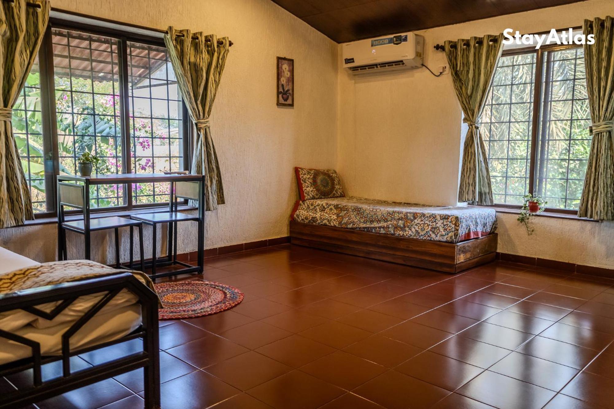 Nysa Villa & Homestay By Stayatlas Игатпури Экстерьер фото