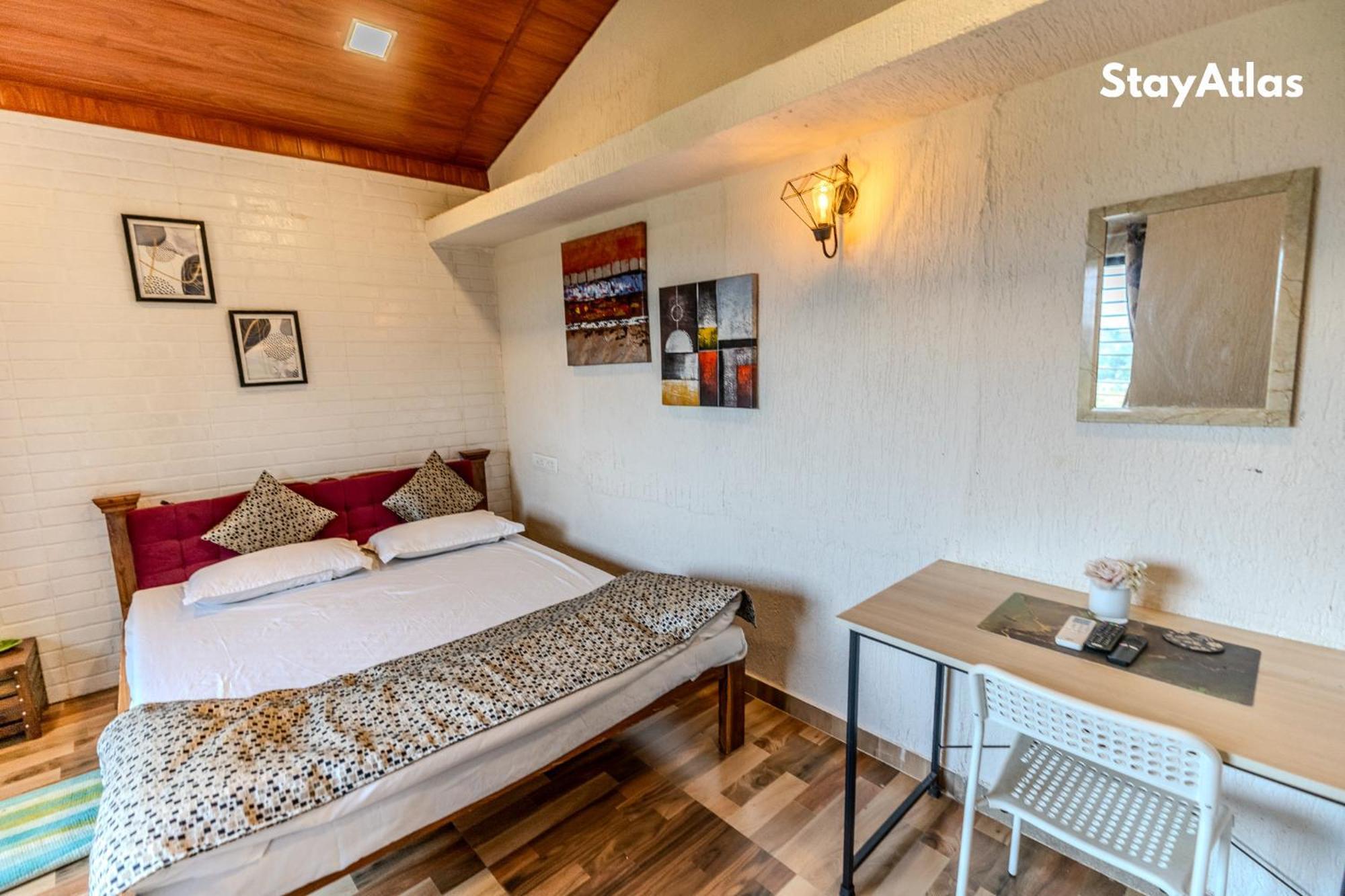 Nysa Villa & Homestay By Stayatlas Игатпури Экстерьер фото