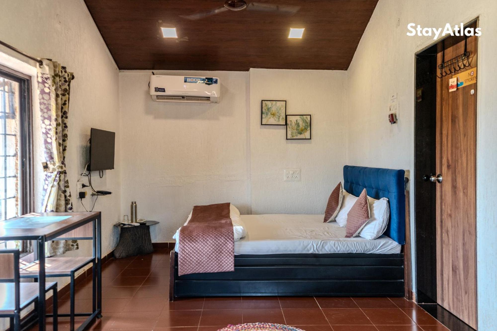 Nysa Villa & Homestay By Stayatlas Игатпури Экстерьер фото