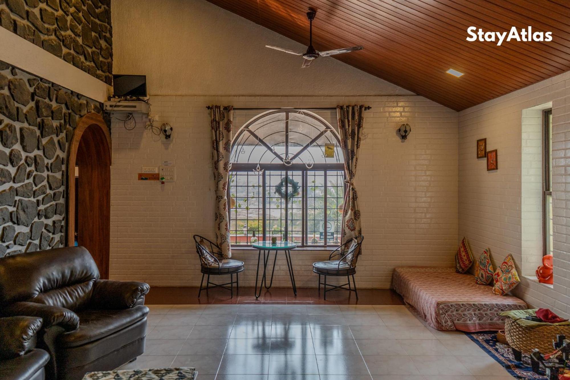 Nysa Villa & Homestay By Stayatlas Игатпури Экстерьер фото